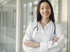 How to Dress to Work as a Pediatrician in a Proper Attire