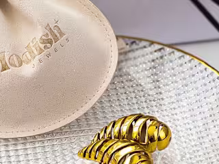 Modish Jewels Visual Identity