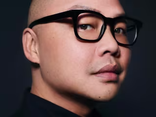 Daniel Martin (Celebrity MUA & Director of Artistry/Education) 