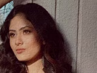 Aayushi Dholakia on Instagram: “my take on the trend, all shade…