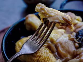 Cinnamon Chicken Legs with Prunes
