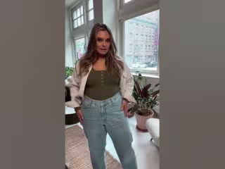 This one is for all of the curvy girlies: 4 denim looks from @i…