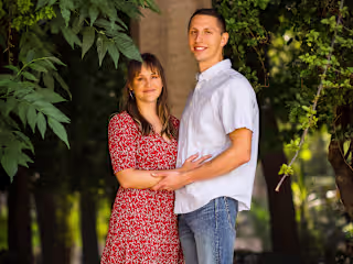 Engagement Photos & Headshots