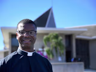 The harrowing story of an LA priest who survived a shooting in …