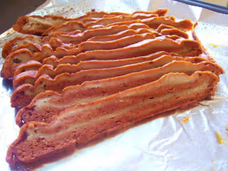 The 9 BEST Vegan Bacon Brands (Plant-Based Bacon)