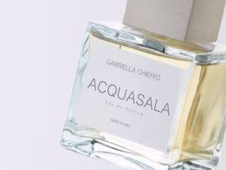 Branding and product development of a parfum brand