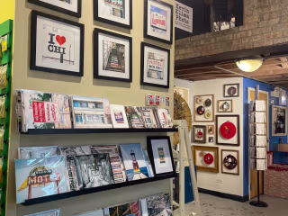 Artists of the Andersonville Galleria – ChicagoTalks