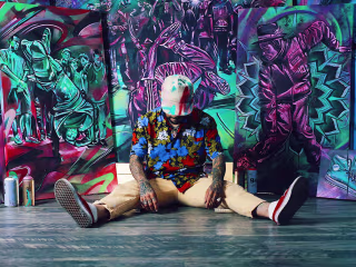 From the Stage to the Streets through the work of Smurf