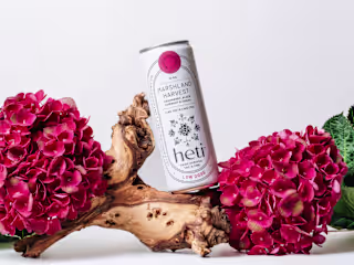 Heti Brand Identity & Packaging
