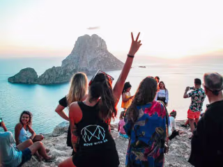 50+ Fabulous Things to do in Ibiza (Plus Where To Party, Stay &…