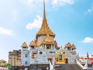 Blog Post Example - 10 Famous Temples to Visit in Bangkok!