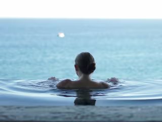 Integrated Marketing Campaign for Luxury Hotel Chain