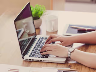Long-Form Content Creation: Strong Positioning and Adding Value