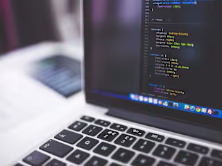 Web copy for Low-code application development offering at HSO