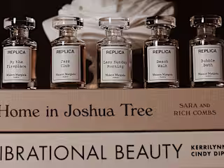 10 Cozy Perfumes for Fall 2022 — ROSEWORD STUDIO
