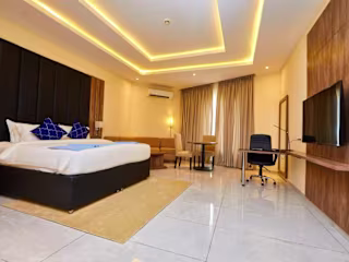 Transforming Hotel Operations with Zoho One