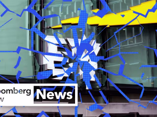 Bloomberg - How EY's Ambitious Split Went Awry 