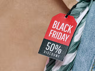 2,100-word blog for Hive: Black Friday 2023: Pros and cons