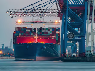 What is Demurrage? Causes, How to Avoid & More