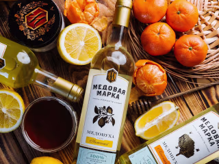 Organic honey brand