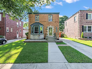 House Value Algorithm for Real-Estate Firm (Client Confidential)