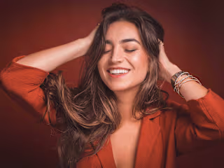 The 6 Best Ways To Get Thick And Healthy Hair 