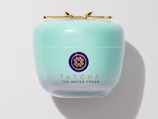 Hydrate like a boss, glow like a queen.