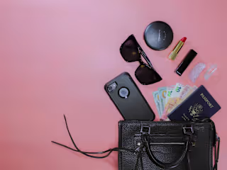 Modern Dating Debates: Who Picks Up the Tab? 