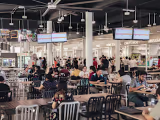 ‘No speak English’ from canteen auntie annoys NUS student, says…