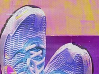 Gloria Akpan on Instagram: ”#Shoehead 👟✨”