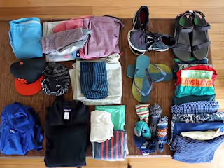 10 Essentials to carry while traveling