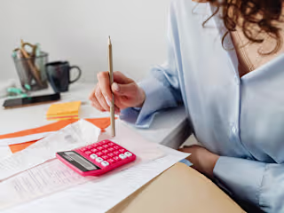 ANSWERED: WHEN SHOULD FREELANCERS OUTSOURCE THEIR BOOKKEEPING