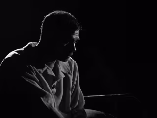 Every Good Boy Deserves Favour Promo - YouTube
