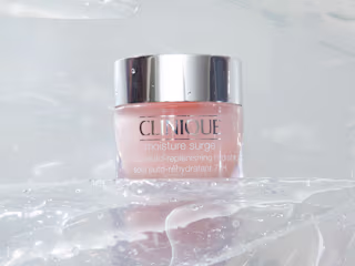 Clinique Social Media Content