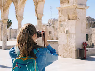 4 Rules To Become an Ethical Tourist