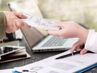 Guide to Choosing Licensed Moneylenders in Singapore