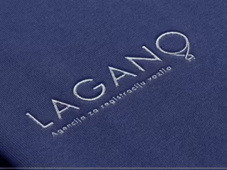 Logo for vehicle insurance agency