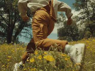 Sunny Day : Music Video by Anees