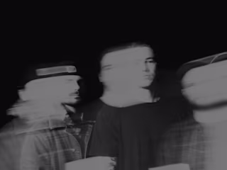 Bridging the gap between Doom Metal and Shoegaze: LOCKSTEP
