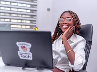 7 TECH ROLES THAT DO NOT REQUIRE CODING.