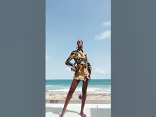 A Tropical Fashion short