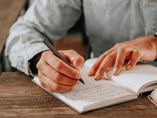 7 Ways to Make Money Writing Just a Few Words