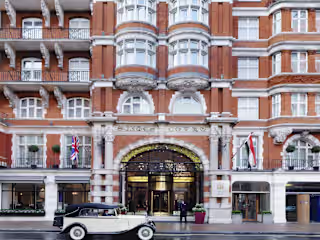 St. James’ Court, a Taj Hotel: Historical Gem Found in the Hear…