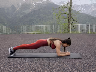 Remarkable Health Benefits of the Plank Exercise 