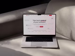 LicenceOne Branding & Webflow website
