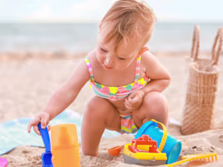 7 Best Non Toxic Sunscreen for Toddlers