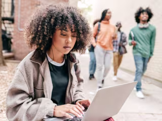 Blog Article: How to Pay for College Without Loans
