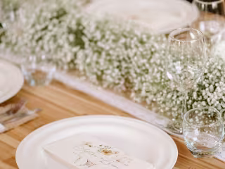 Aesthetic Harmony: Wedding Place Cards & Menu Design