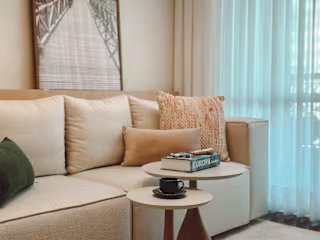LIVING ROOM DECOR
