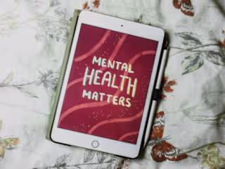 Social Media Detox: How to Protect Your Mental Health Online